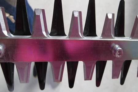 綠籬機刀片發(fā)貨前,廠家要做哪些準備工作?